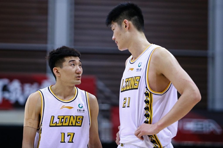  本賽季主場金身告破！張寧上籃絕殺 廣廈12連勝&主場19連勝遭終結(jié)