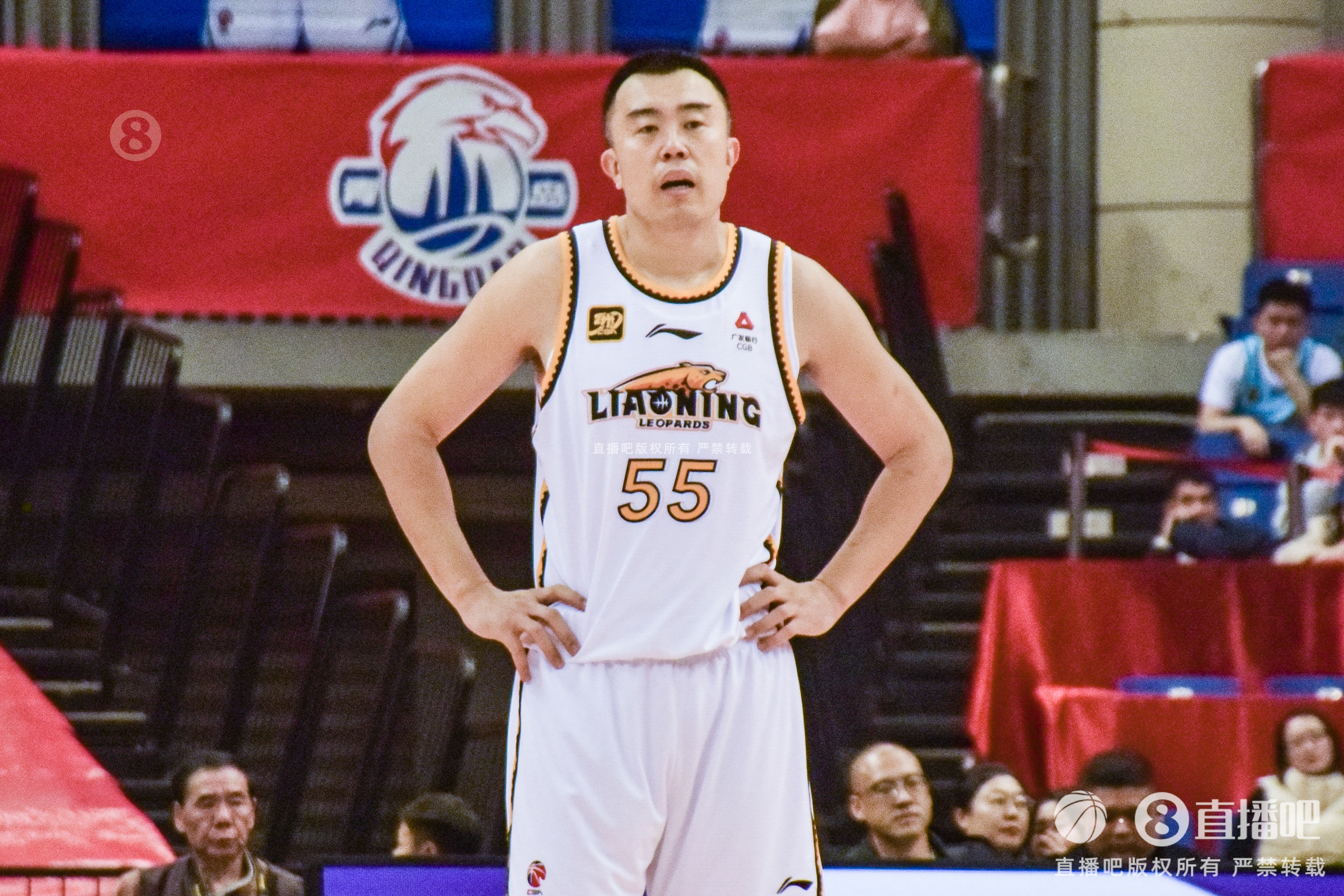  老將盡力了！韓德君5中4高效拿下14分6籃板