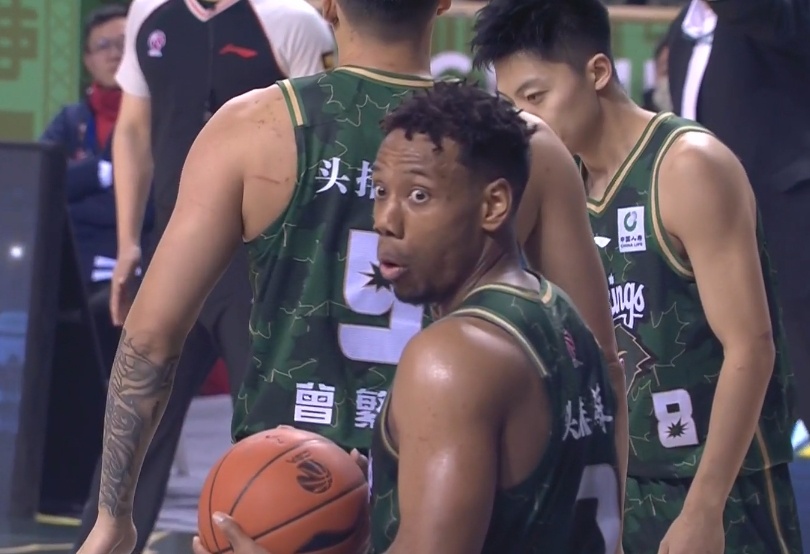  外線很準(zhǔn)！祝銘震6記三分拿下22分6籃板